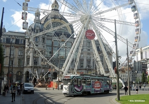 7043 lijn12 'STUDIO BRUSSEL' KONINGIN ASTRIDPLEIN 20160712 11u24 