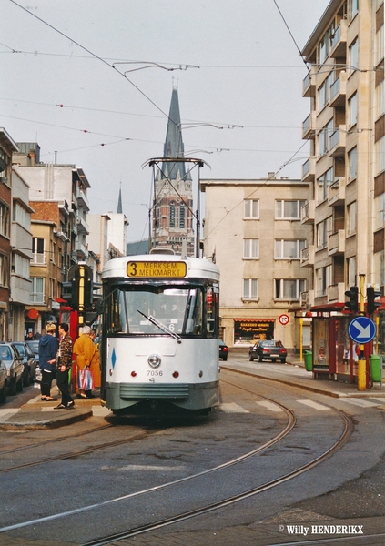 7056 lijn3 hoek KERK- & CARNTSTRAAT 19960325