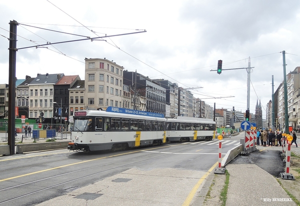 7076-7089 lijn24 FRANKRIJKLEI 20160426 13u11