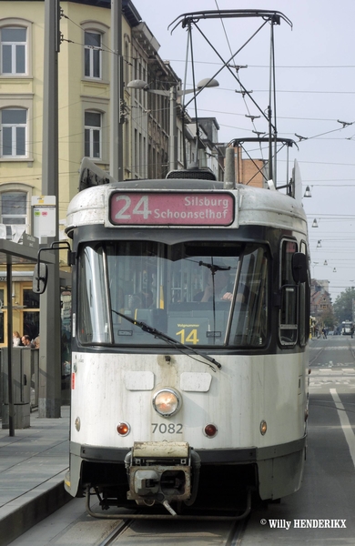 7082 lijn 24 Halte CENTRAAL STATION let op kleur lijnfilm 2015101