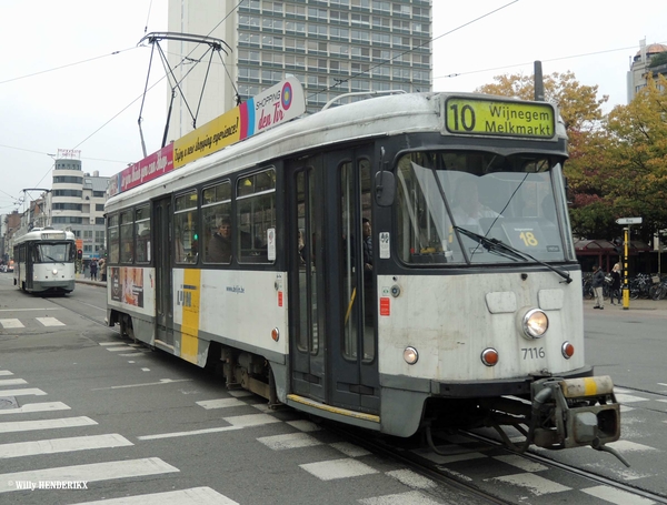 7116 lijn 10 FRANKLIN ROOSEVELTPLAATS 20151015 10u22 achteraan 70