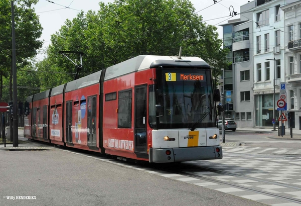 7207 lijn 3 'ER ZIT EEN REUS IN JE KRANT'  AMERIKALEI & BREDERODE