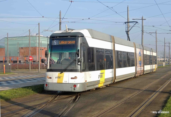 7229 lijn5 nabij STELPLAATS DEURNE 20150121 13u35