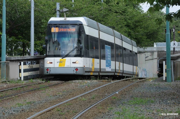 7243 lijn 9 halte HALEWIJN 20150613