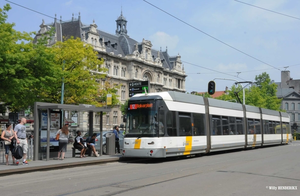 7261 lijn 12 FRANKLIN ROOSEVELTPLAATS 20150614