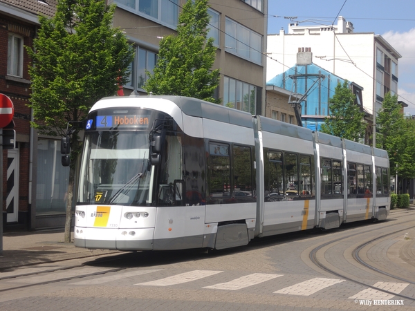 7330 lijn4 LELIEPLAATS 20160511 13u13