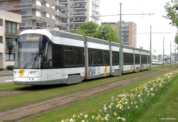 7306 lijn 15 nabij Halte HALEWIJN 20170421 13u31