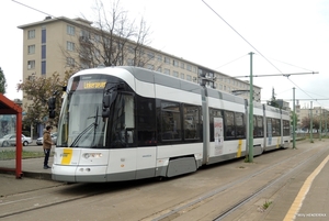 7348 lijn 9 Halte HALEWIJN LO 20170421 13u25