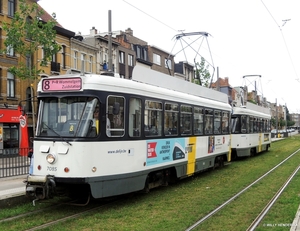 7085-7071 lijn 8 Halte MUGGENBERG 20170715 12u25_1 (1)