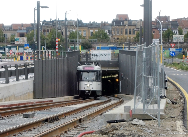 7125-7133 lijn 8 uitrit TUNNEL BRUG TURNHOUTSEBAAN 20170902  omle