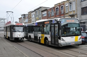 7115 lijn 12 & 5089 lijn19 VAN DER DELFTSTRAAT 20170603_1