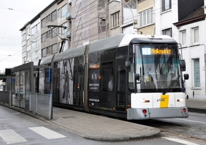 7207 lijn24 'A-X ARMANI EXCHANGE' Halte STENENBRUG 10u15