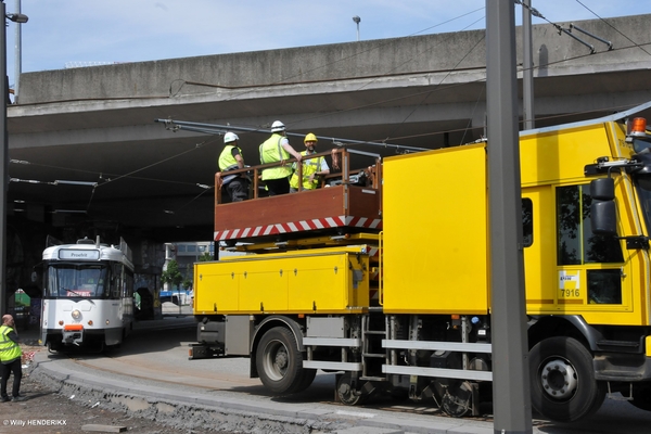 EERSTE PROEFRIT lijn 70 met 7916 & 7117 onder NOORDERLAANBRUG 201