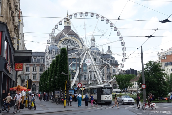 7054 lijn11 KONINGIN ASTRIDPLEIN stroompanne 20180530 10u52