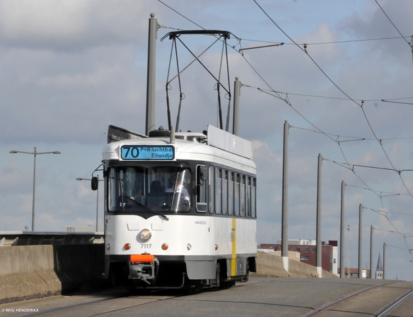 7117  lijn70 NOORDERBRUG 20180915 OFFICIËLE OPENINGSRIT met GENO