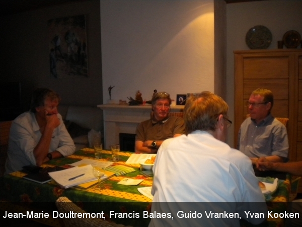 vergadering 15 juli 2011 foto 2