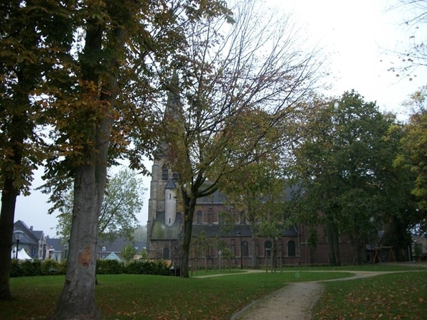 080-St-Niklaaskerk in Liedekerke