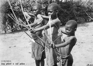 JEU DE CHASSE (enfants LUBUNDA)