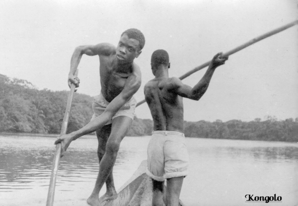 KONGOLO  au fleuve.