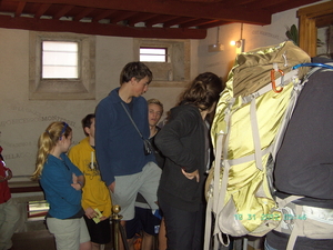 WACHTEN VOOR DE COMPOSTELLUM