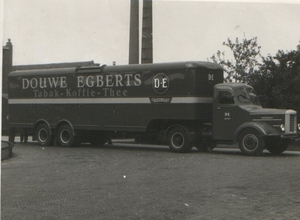 douwe egberts vrachtt auto 016