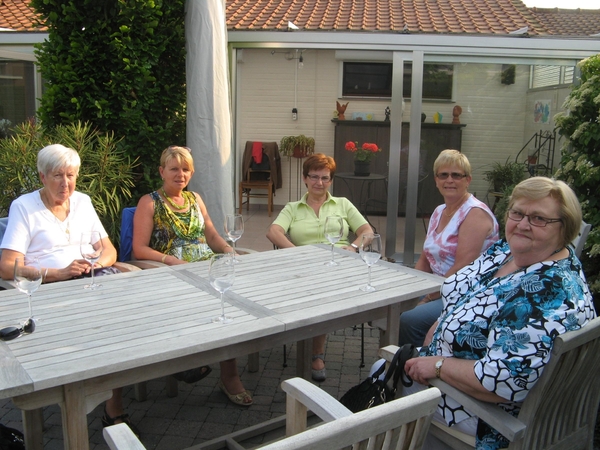 De dames aan tafel