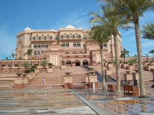 29. Abu Dhabi - Emirates Palace