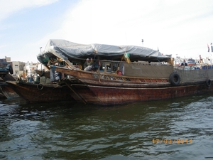 67. Dubai-Dhows in de haven (2)