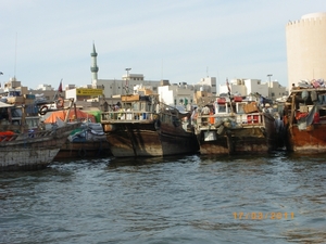 68. Dubai-Dhows in de haven (3)