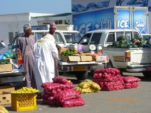 11. Groenten- en fruitmarkt in Seeb.IMGP1744