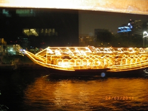 43. Afscheidsdiner op Dhow met cruise in Dubai creek. IMGP1899