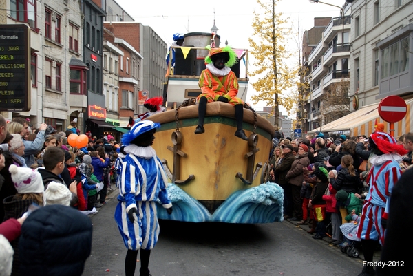 Sinterklaasparade-Roeselare-2012