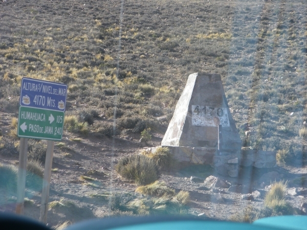 IMGP2055 Van de Altiplano naar Humahuaca hier zijn we op 4170m
