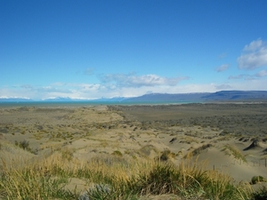 IMGP2091 El Calafate het woeste landschap van Patagonië