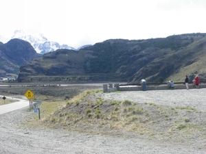 IMGP2102 Op weg naar El Chalten Fitz Roy op de achtergrond in de 