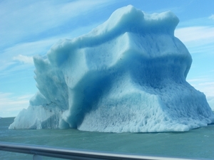 IMGP2113 Prachtige ijsbergen op het Viedmameer