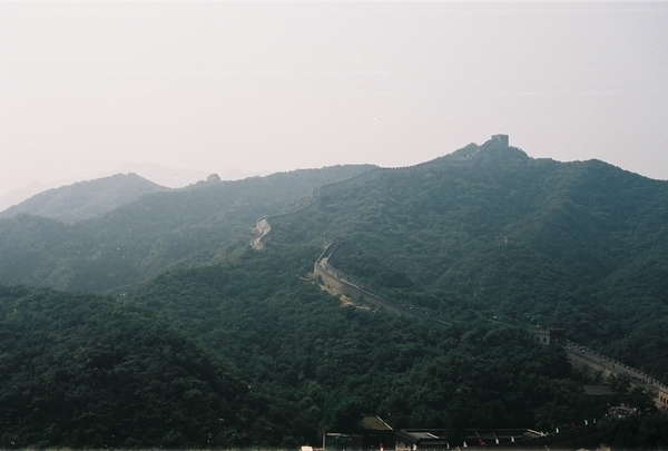 De muur bij aankomst