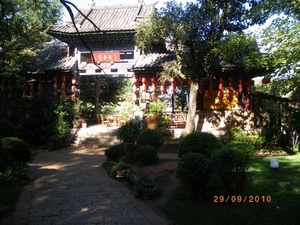 Lijiang-vijver en park van de Zwarte Draken (5)