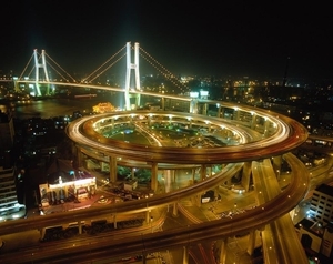 Shanghai snelwegen by night