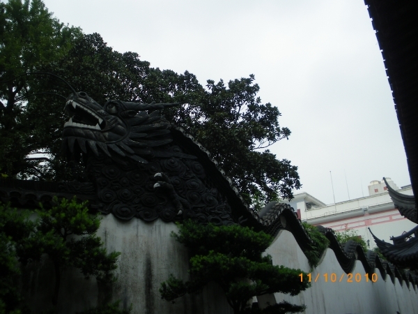 Yu-tuin in het oude stadsgedeelte van Shanghai (4)