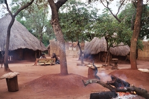 08.24-Shangana village vrouwen chef