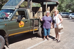 08.17-Kruger park safari-jeep