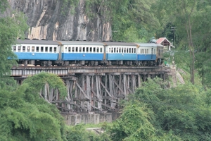 Thailand - kanchanaburi  The Bridge on the River Kwai mei 2009 (4