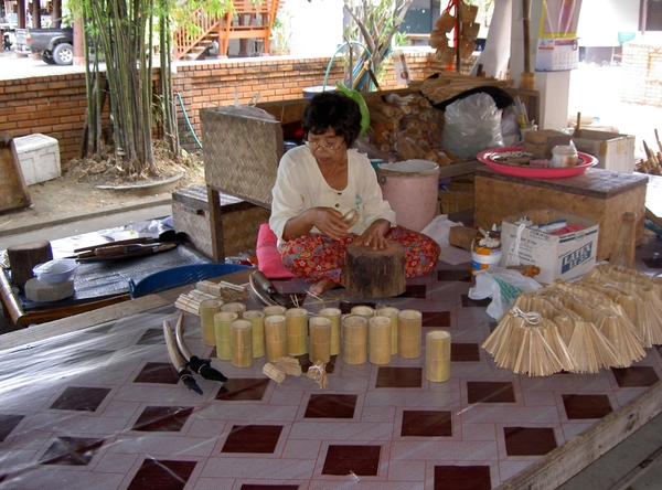 Thailand - sankaem paeng Umbrella Bo Sang factory - Chiang mai me