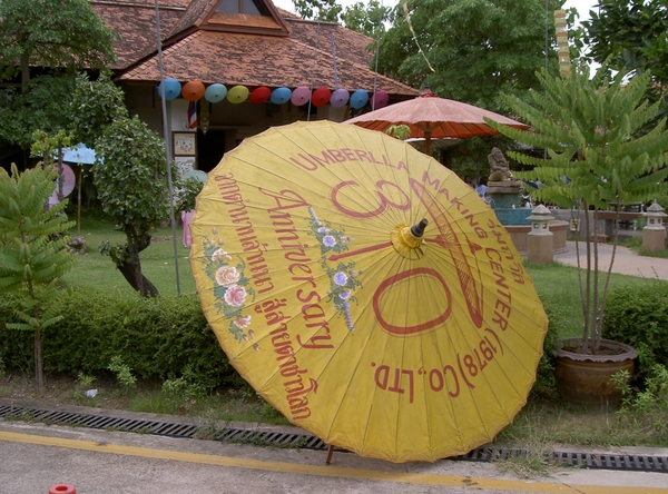 Thailand - sankaem paeng Umbrella Bo Sang factory - Chiang mai me