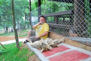 Thailand - Chiang mai Tiger Kingdom day 1 mei 2009 (43)