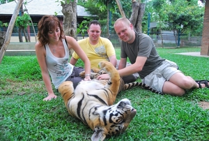 Thailand - Chiang mai Tiger Kingdom day 1 mei 2009 (59)