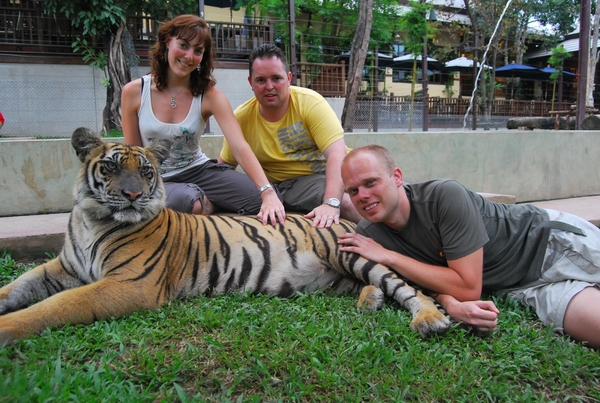 Thailand - Chiang mai Tiger Kingdom day 1 mei 2009 (77)