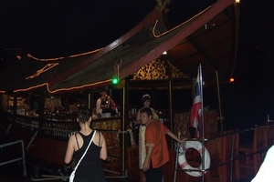 Thailand - Bangkok klong tour Chao praya rivier By night mei 2009