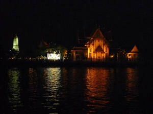 Thailand - Bangkok klong tour Chao praya rivier By night mei 2009